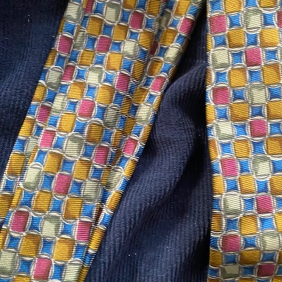 VINTAGE BARNEYS NEW YORK SILK TIE ---- MADE IN ITALY - Picture 3 of 8